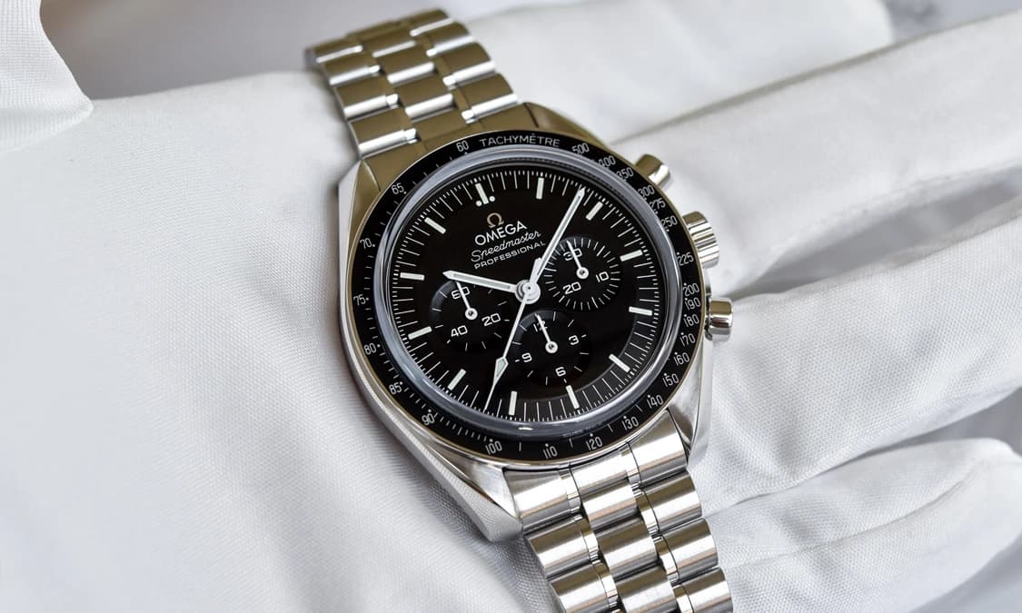 Kenalan Dengan Omega Speedmaster Moonwatch Professional Chrono 42mm 1861, Steel, Black Dial, Hesalite Crystal, Bracelet