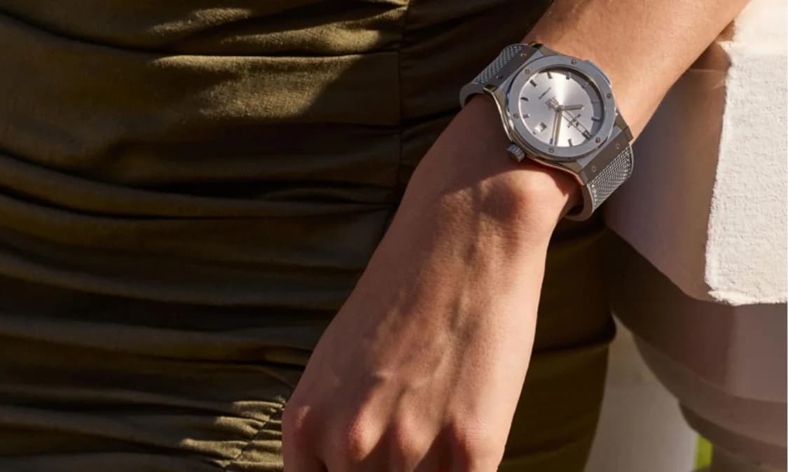 Koleksi Terbaru Hublot Classic Fusion Essential Grey 2024