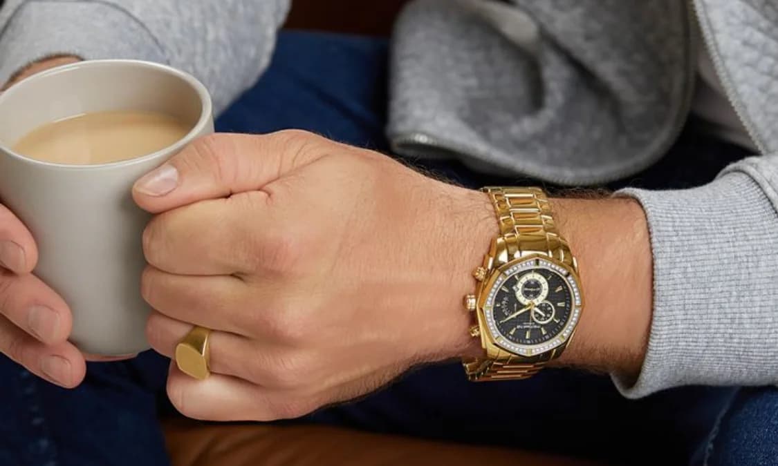 7 Rekomendasi Jam Tangan Mewah Pria Elegan dan Penuh Karakter untuk Kado